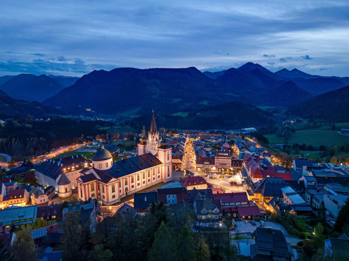 Hideaway Hotel Montestyria Chalets & Suiten 玛利亚采尔 外观 照片
